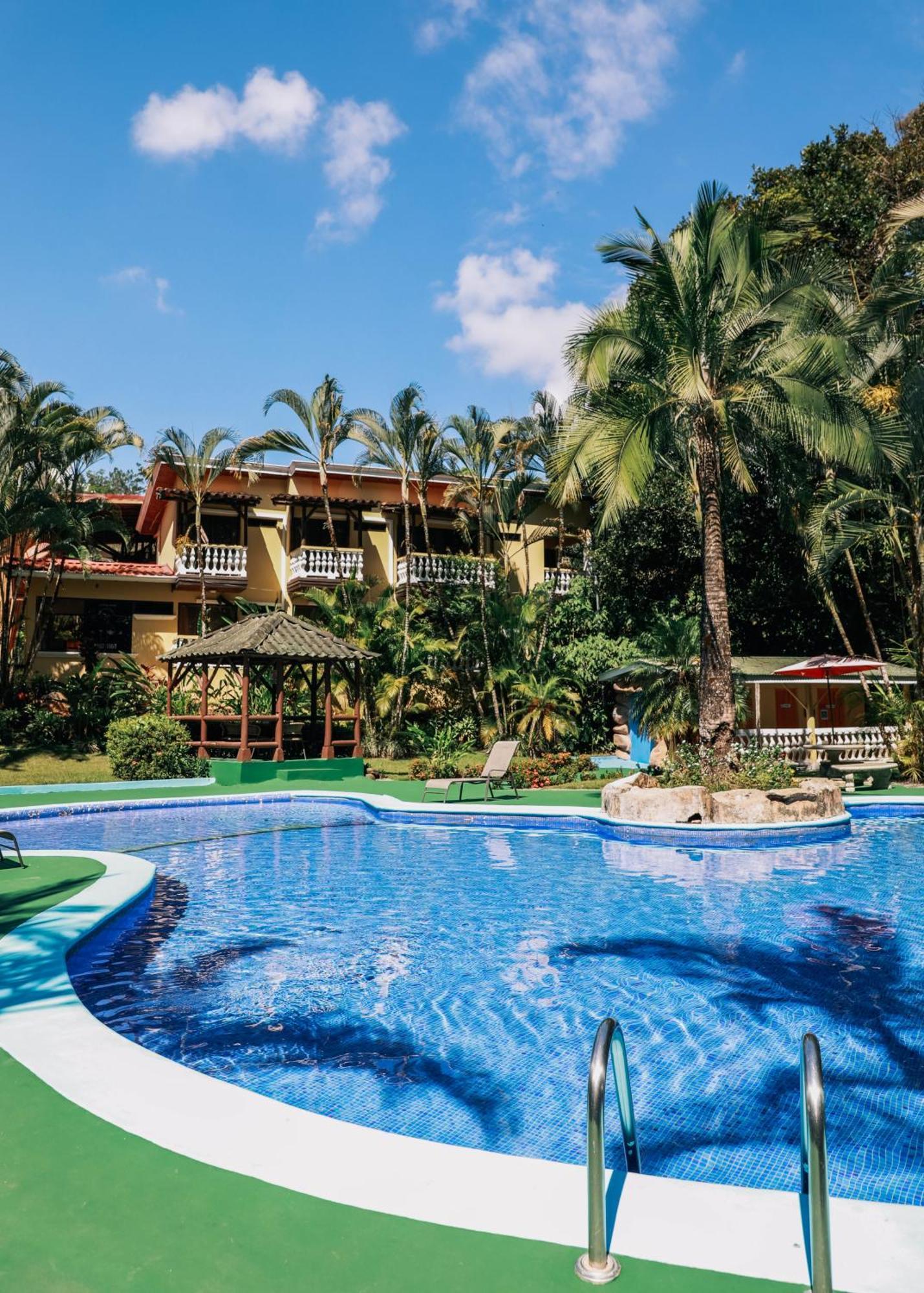 Hotel Y Restaurante El Paramo San Rafael  ภายนอก รูปภาพ
