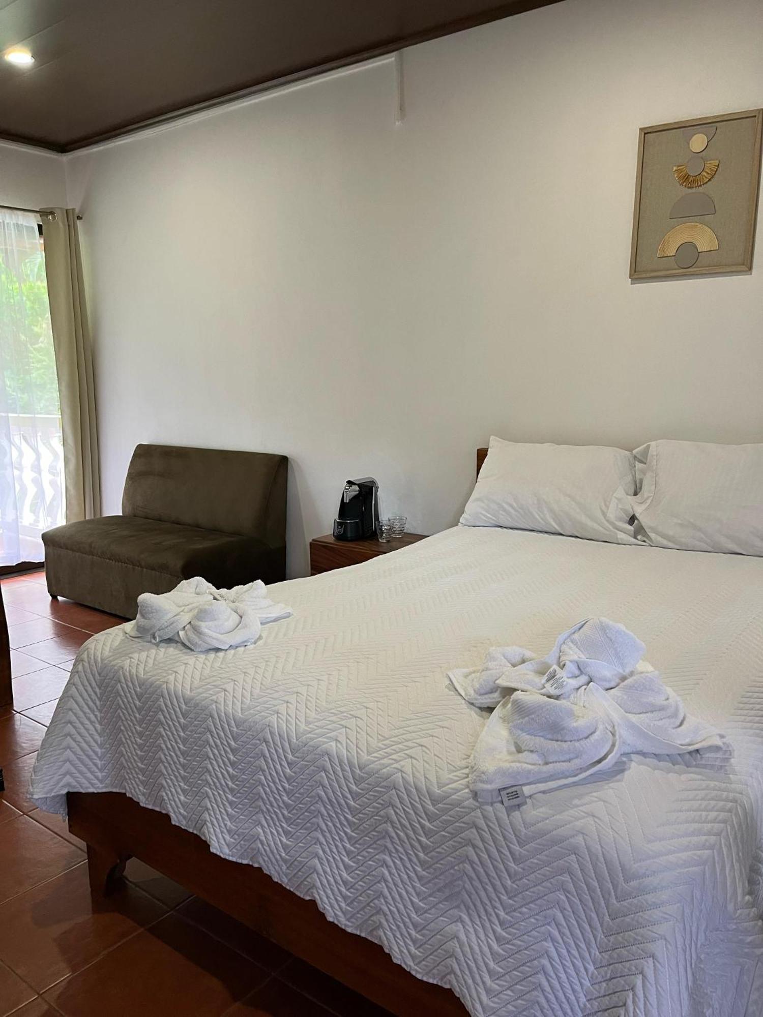 Hotel Y Restaurante El Paramo San Rafael  ภายนอก รูปภาพ